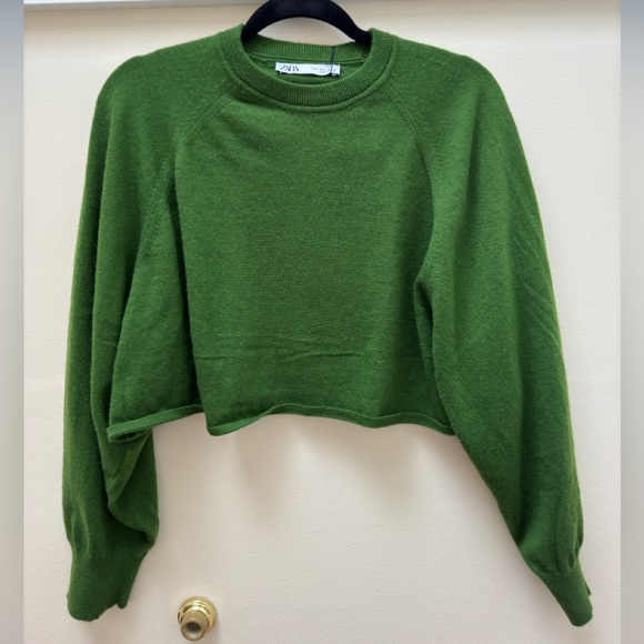 Zara cropped long sleeved sweater/top - Picture 4 of 5